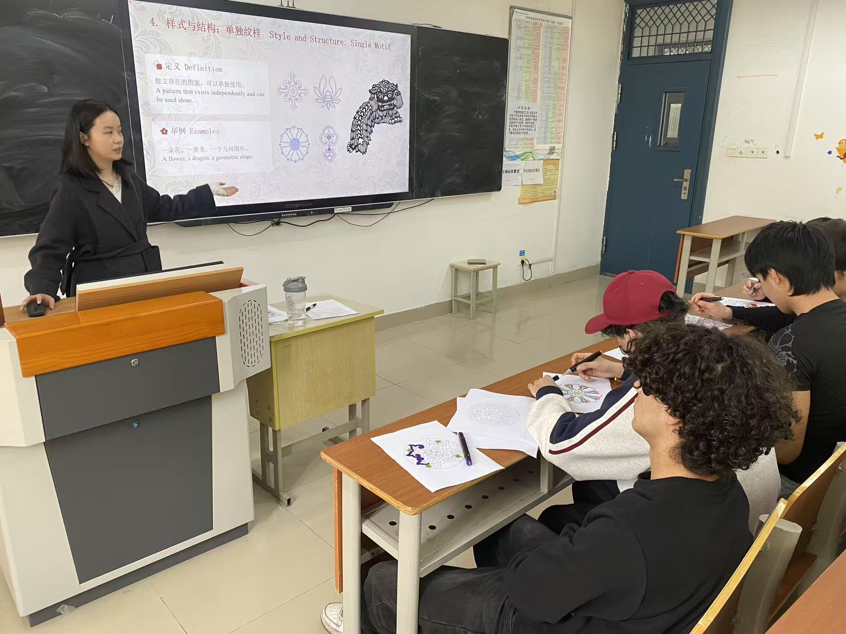 【商务英语学院、国际教育学院】外文社举办中国传统纹样跨文化交流主题讲座